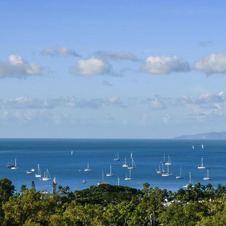 Bella Vista On Nara Pets Welcome Airlie Beach Exterior foto